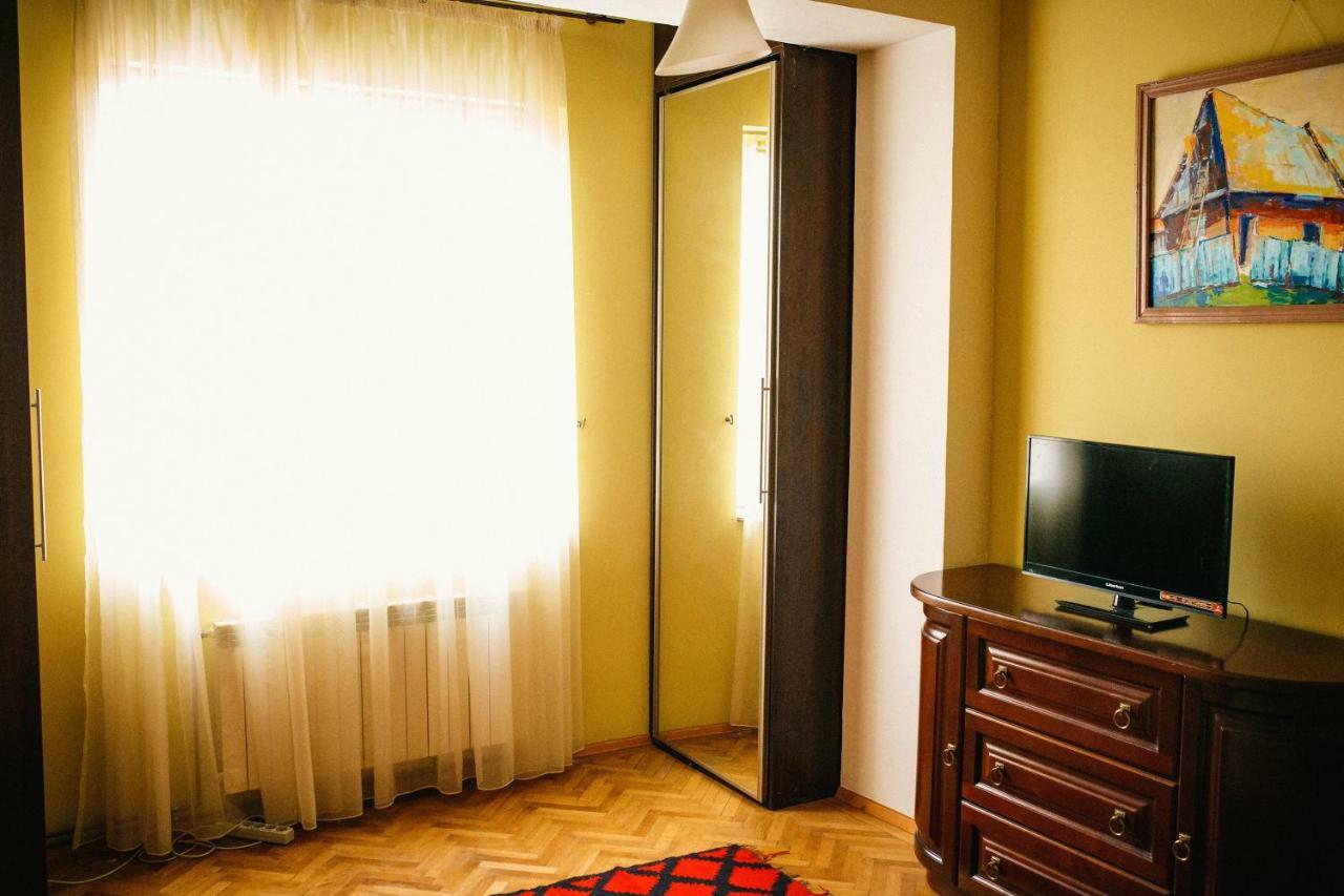 Appartement Historical Center à Oujhorod Extérieur photo